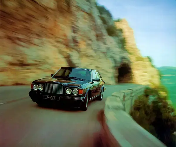 1996 Bentley Turbo R on 255/55 R17 Tyres