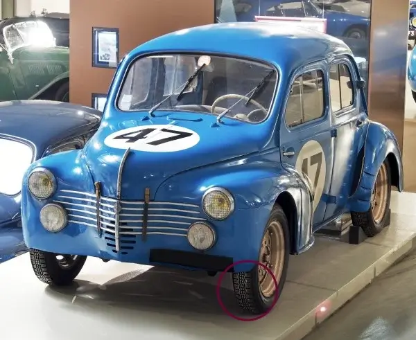 135 R 400 Tyres Renault 4CV