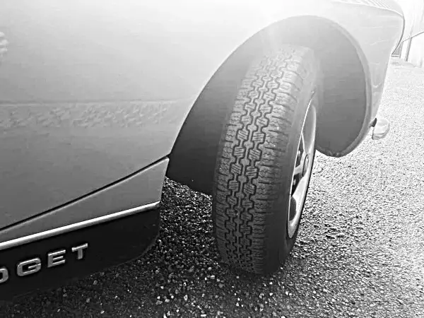 145 R13 Tyres - MG Midget on 145 R13 PIRELLI CINTURATO CA67 Tyres
