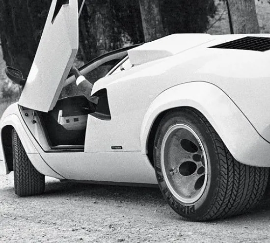 205/50 VR 15 PIRELLI CINTURATO P7 Lamborghini Countach Front Tyres