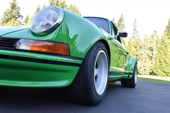 Porsche 911 on 225/50 VR 15 PIRELLI CINTURATO P7 Front Tyres