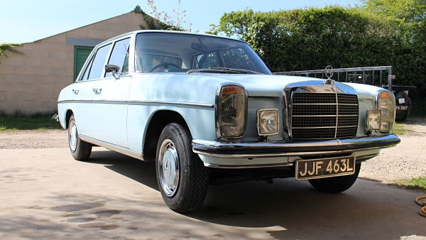 Mercedes 220 fitting 175HR14 Michelin XAS
