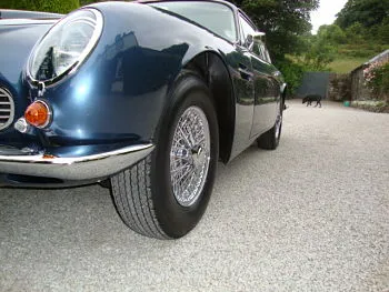 Aston Martin DB6 with 205 WR 15 Pirelli Cinturato CN72 Tires