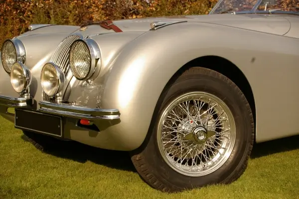 Jaguar XK120 Borrani Wheels